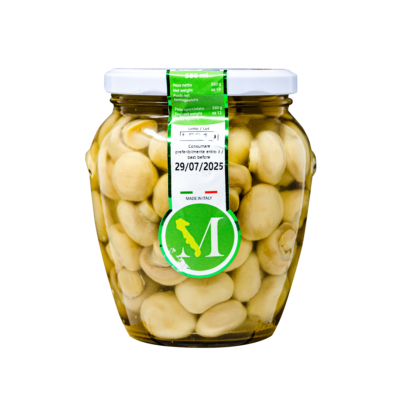 Funghi champignon interi semplici